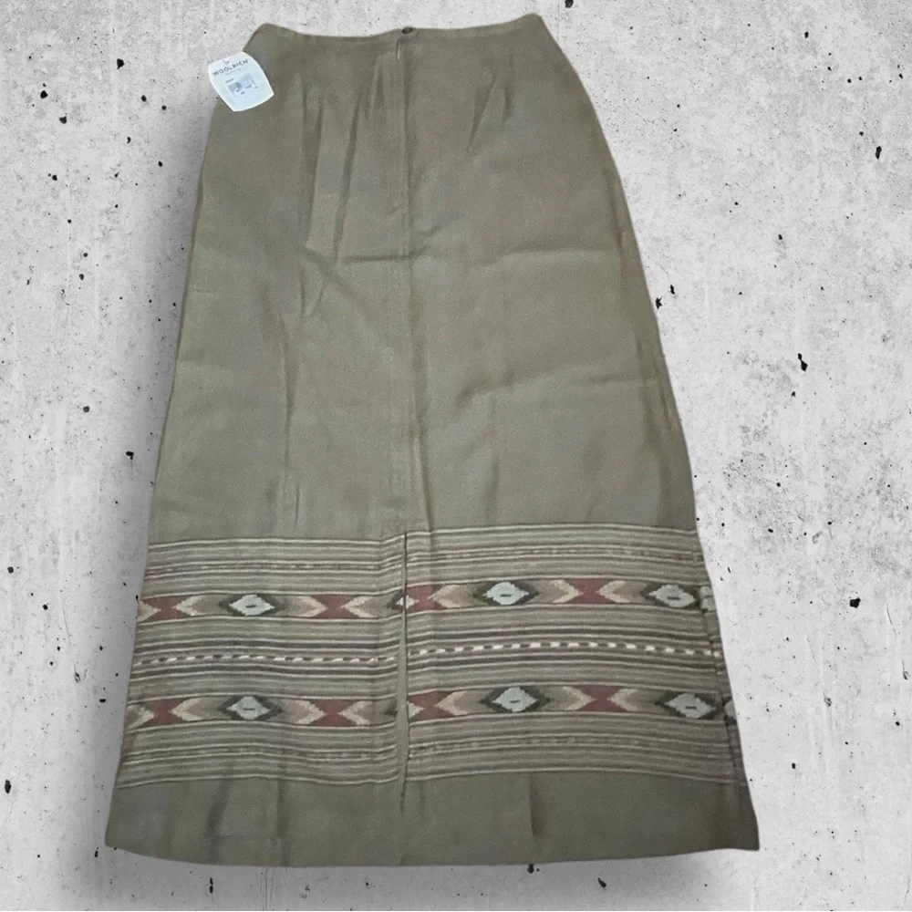 Woolrich NWT Skirt Size 12 Long Modest Style Pockets Tribal Aztec Print Brown